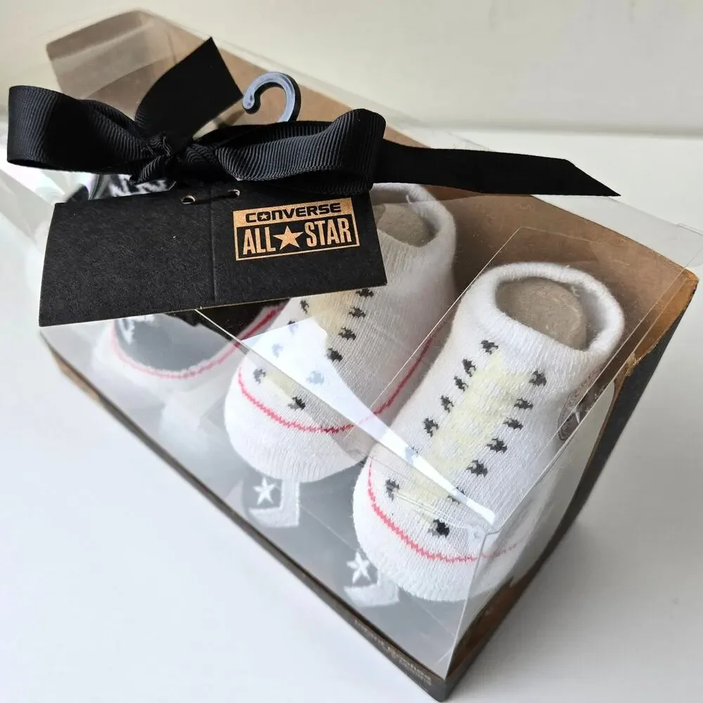 Converse All Star NEW 4-Pack Infant Booties Socks Size 0-6 Months NIB Gift Box